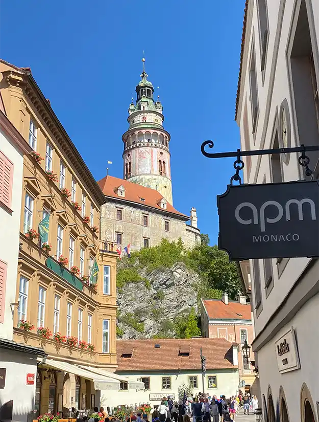 Atmosfera tranquila da cidade de Český Krumlov